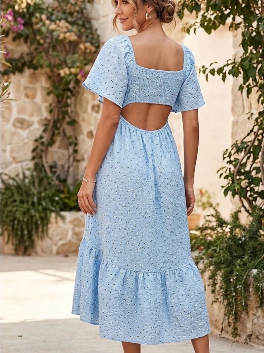 Umgee Light Blue Floral Cutout Midi Dress size M